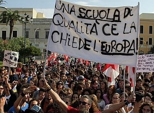 Il 5 maggio tutti in piazza, perché assieme alla scuola difendiamo la democrazia!
