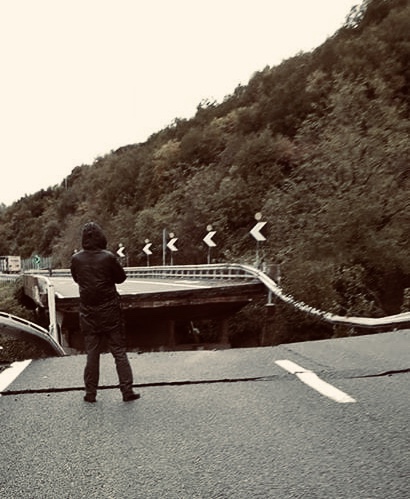 Non tutto è giustificabile con la fatalità. Servono politiche concrete e un piano straordinario di tutela del territorio.